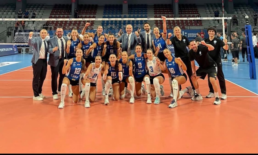 Nilüfer Belediyespor Eker, AXA Sigorta Kupa Voley'de çeyrek finalde