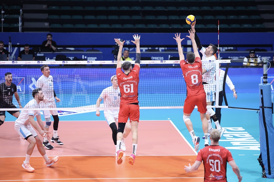 2027 Erkekler AXA Sigorta Kupa Voley'de Çeyrek Finale Yükselen Takımlar Belli Oldu