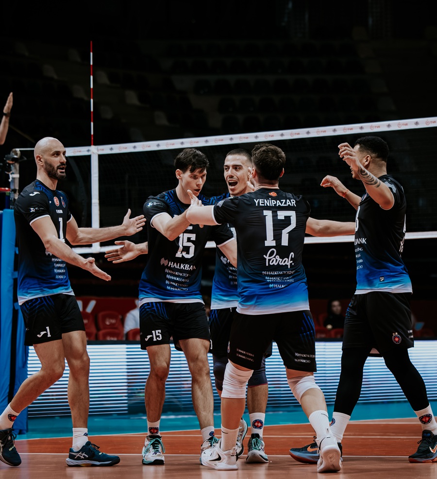 Ankara derbisinde Spor Toto, Halkbank'a netice setinda maçı verdi