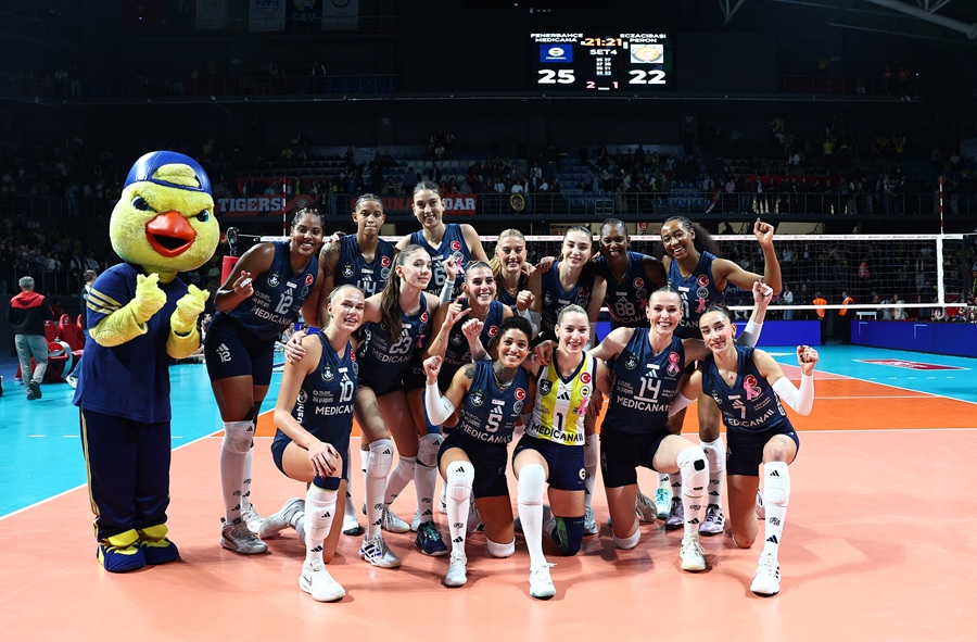 Eczacıbaşı Peron İstanbul, Fenerbahçe Medicana’ya konuk oldu