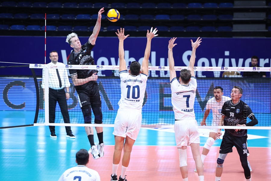 Gebze Belediyespor, AXA Sigorta Kupa Voley'e Sultanbeyli galibiyetiyle başladı