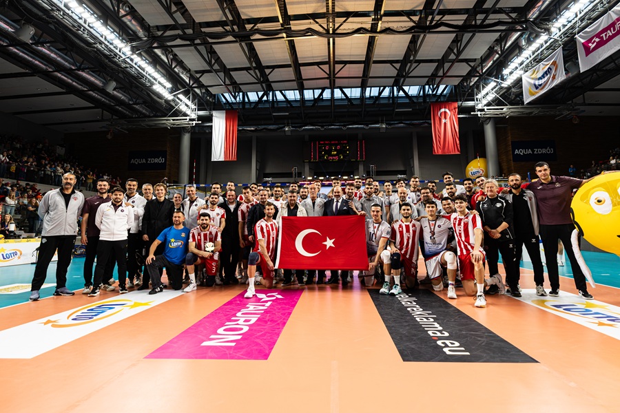 Giganci Siatkówki Turnuvası , Halkbank: 3  -  Spor Toto: 2