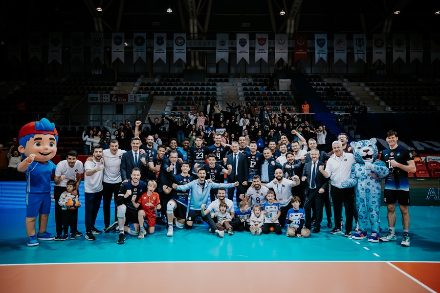 Halkbank, Sahasında Akedaş Onikişubat Belediyespor'u net skorla geçti