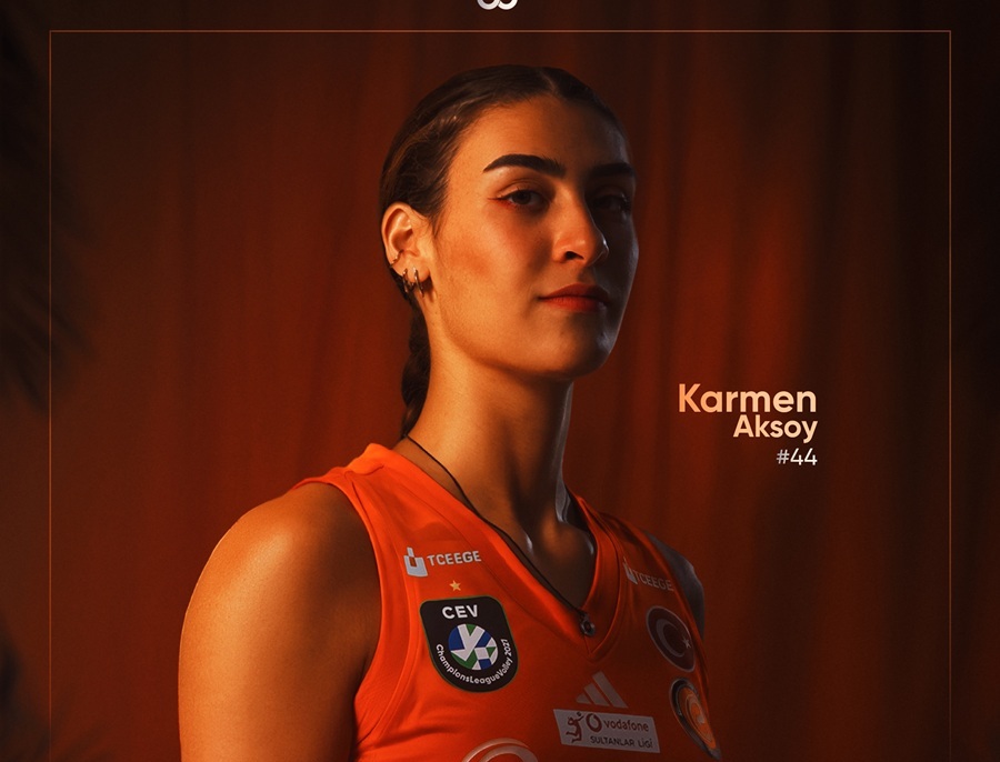 Karmen Aksoy Eczacıbaşı Peron İstanbul’da