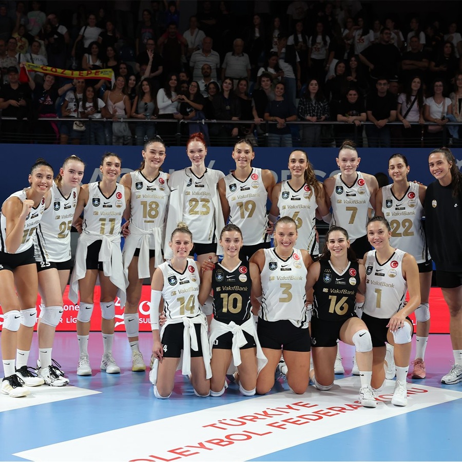 VakıfBank, İzmir’de set vermeden kazandı