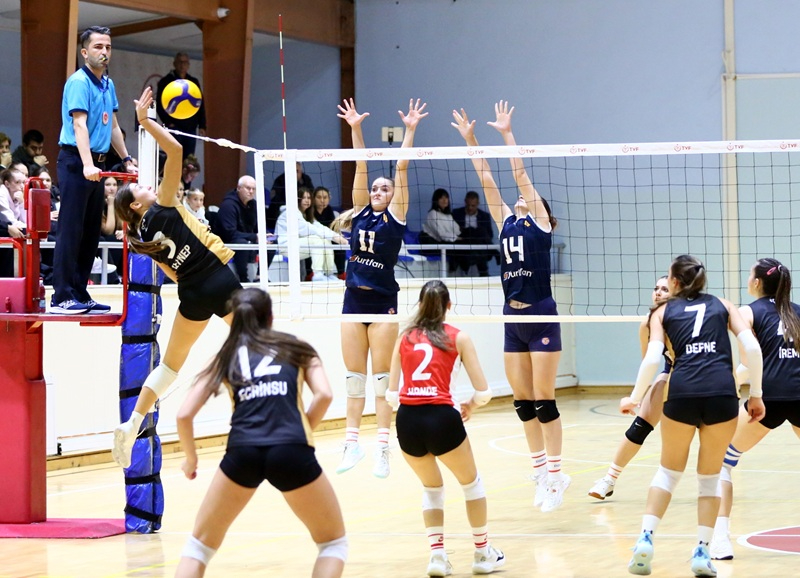 Yıldız Kızlar Süper Liginde Eker Spor, Doruk Spor'a bir set verdi 3-1