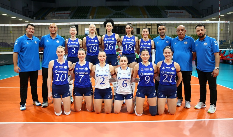 Nilüfer Belediyespor sahasında Merinos Voleybol ile karşılaştı