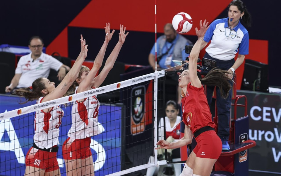 2026 CEV Tredyol Avrupa Kadınlar  Voleybol Şampiyonası' nda Polonya galibiyetle başladı