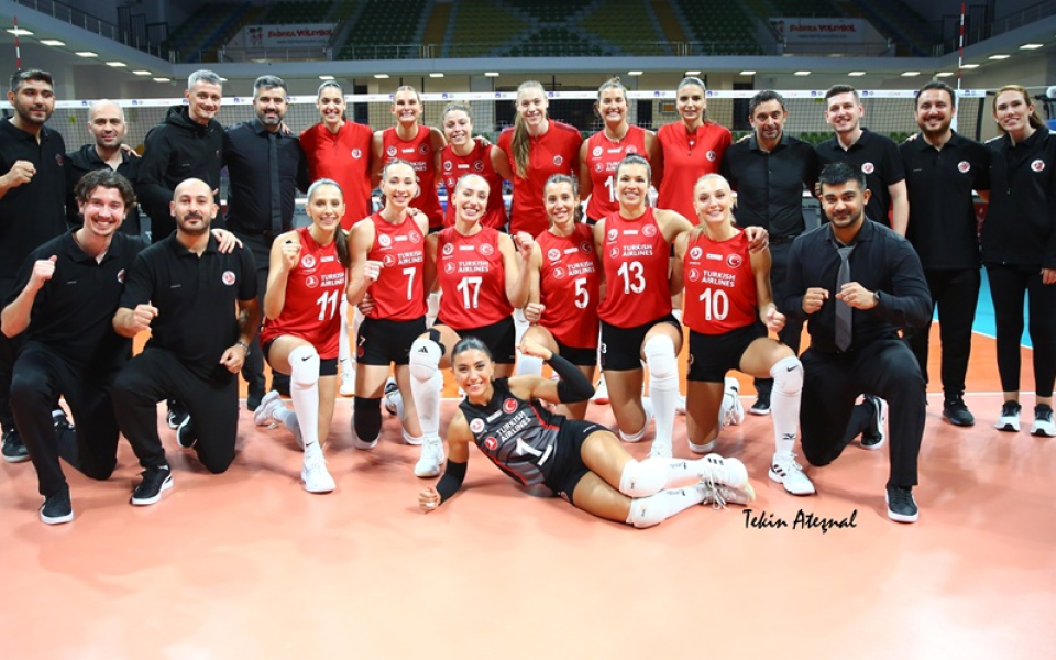 AXA Sigorta Kupa Voley'de Türk Hava Yolları ikinci galibiyetini aldı