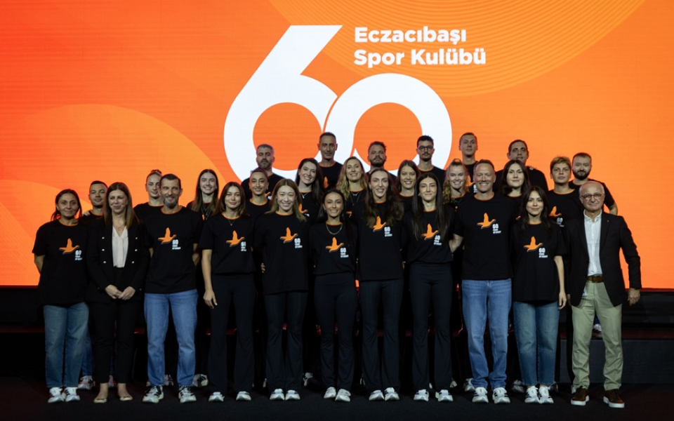 Eczacıbaşı Spor Kulübü 60. yılını yeni sezon heyecanıyla kutladı