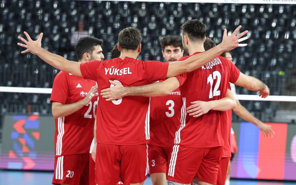 Filenin Efeleri, 2026 CEV Enel Erkekler Avrupa Voleybol Şampiyonası'nda İlk Galibiyetini  İsvicre! den Aldı