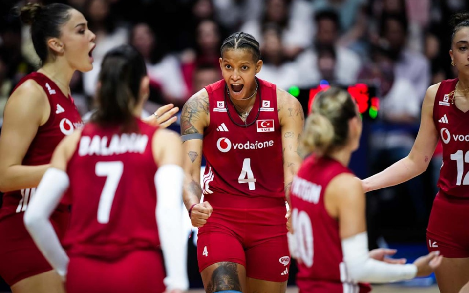 Filenin Sultanları Tayland'ı 3-1 yendi