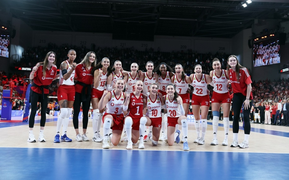 Filenin Sultanları VNL 2.haftasına Belçika galibiyeti ile başladı 3-0