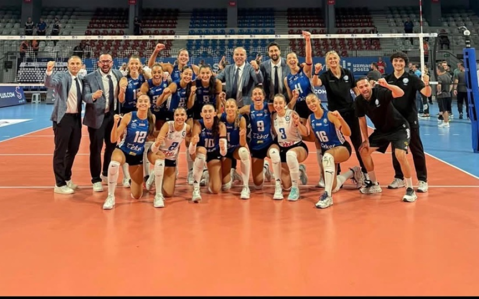 Nilüfer Belediyespor Eker, AXA Sigorta Kupa Voley'de çeyrek finalde
