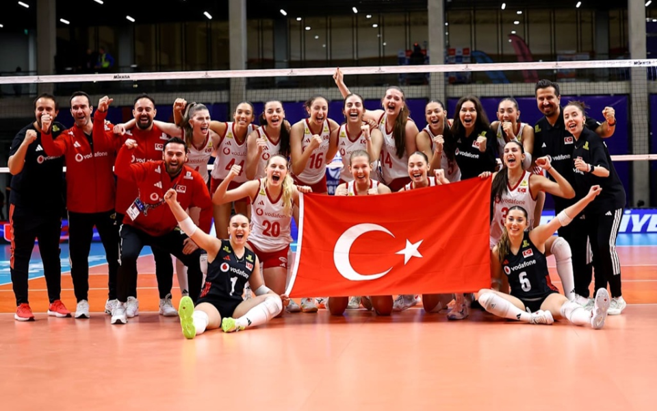 U17 Kız Milli Takımımız Dünya Şampiyonası'nda Finalde