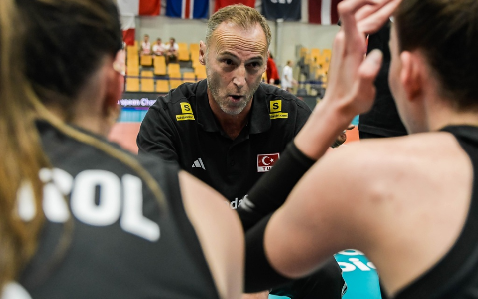 U18 Kadın Milli Takımımızdan Riga'da 5'te 5: Güz Özerol ve Akif Gökhan Öner'den Açıklamalar