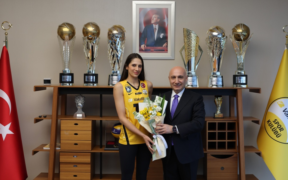 VakıfBank’ta altyapıdan yetişen Derya Cebecioğlu ile vedalaşıldı